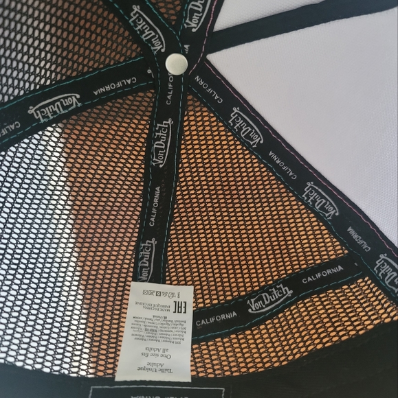 Von Dutch Trucker Hat - Picture 3 of 3